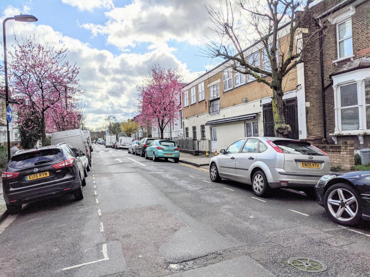 Tophome Stoke Newington London Exterior foto